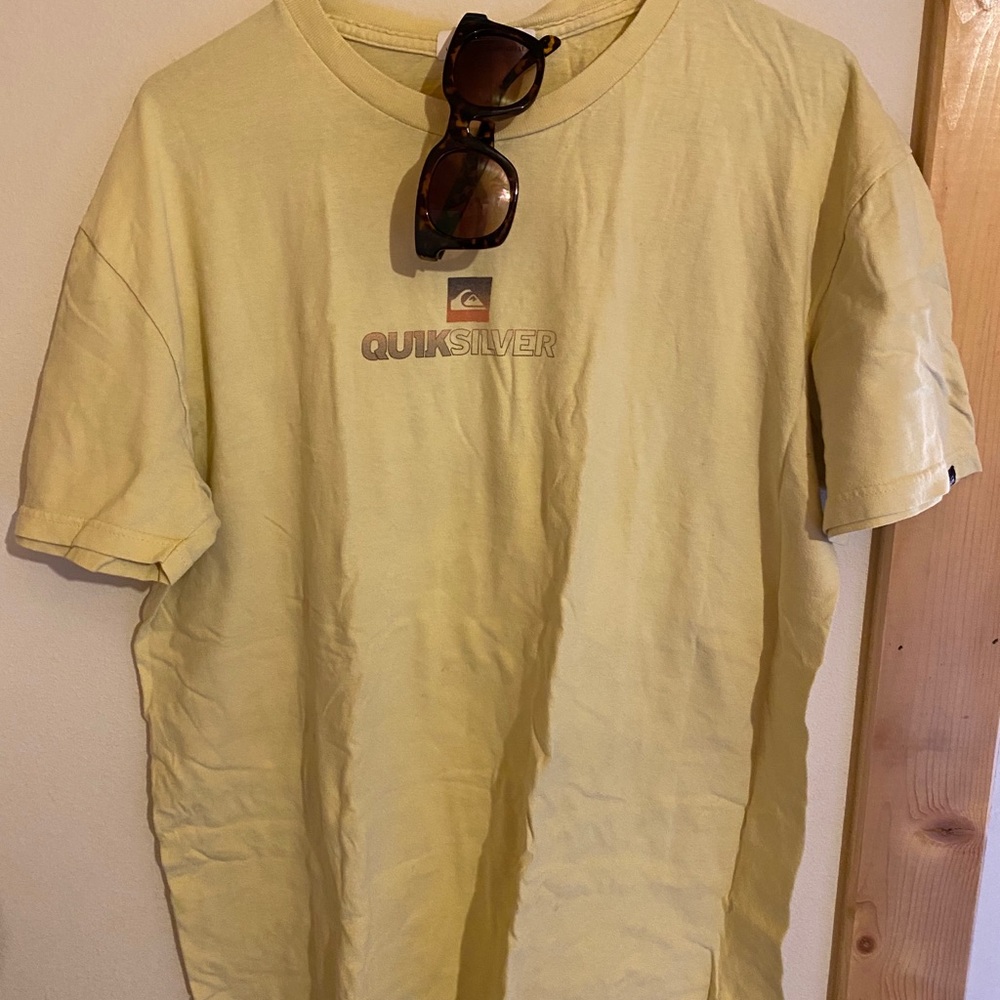2000’s Quicksilver T Shirt